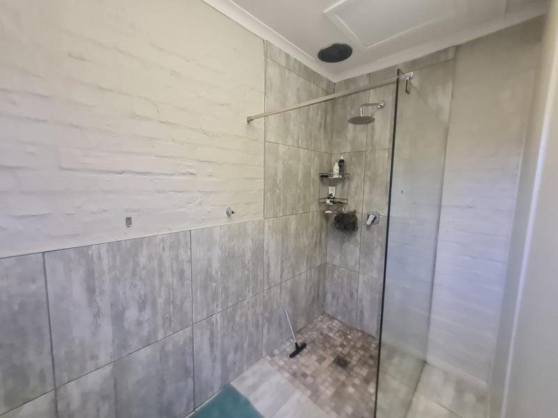 3 Bedroom Property for Sale in Heldervue Western Cape